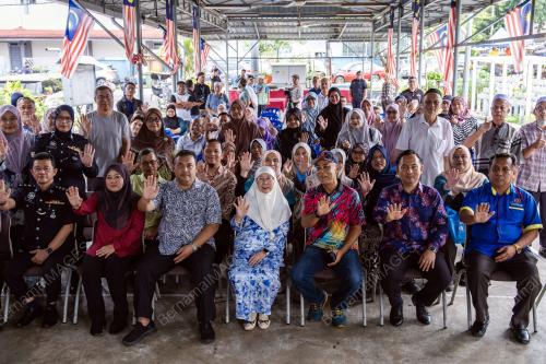 DATUK SERI DR WAN AZIZAH WAN ISMAIL