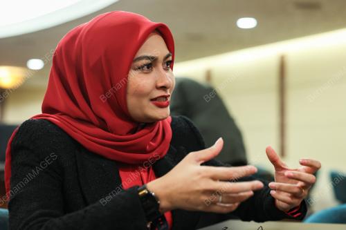 YOUNG SYEFURA OTHMAN