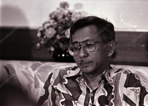 TUN DAIM ZAINUDDIN