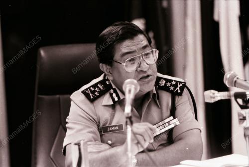 DATUK MUHD ZAMAN KHAN