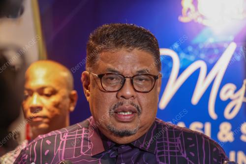 DATUK SERI AB RAUF YUSOH