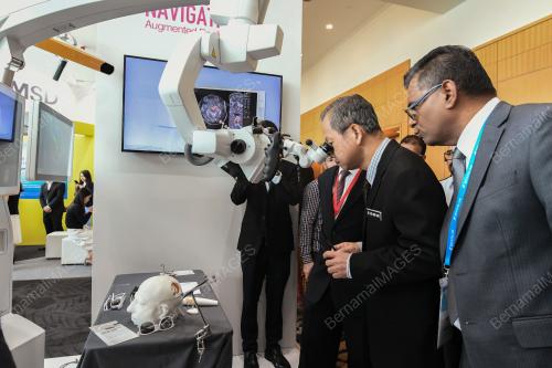 KL01_17082018_SYMPOSIA_BN201808165970