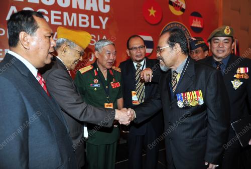 KL01_17092012_VACONAC
