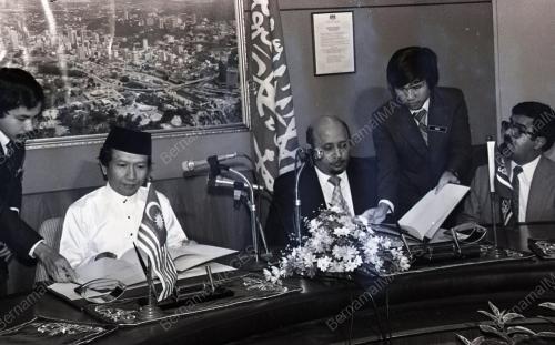 RAIS YATIM
