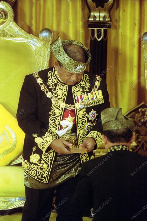 KL01_18022016_AGONG_AL_QURAN