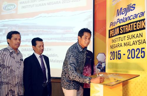KL01_18092014_KHAIRY_ISN