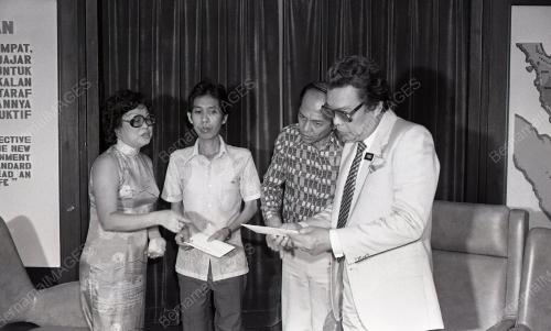 DISEMBER 1982