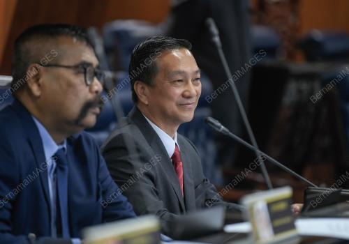 KL01_18112019_ANGKAT_SUMPAH_BN201910012840