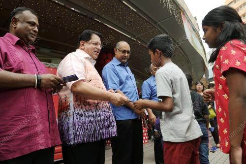 KL01_18122016_SHOPPING