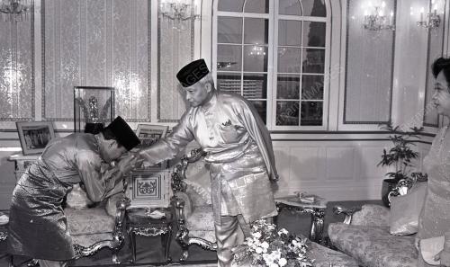 MENTERI BESAR BRUNEI