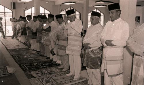 KL01_190190_AGONG