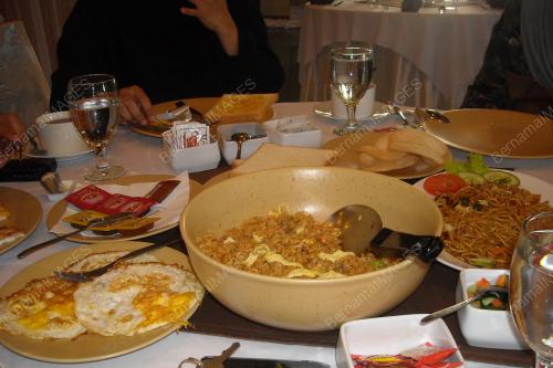 SARAPAN DENGAN TELUR