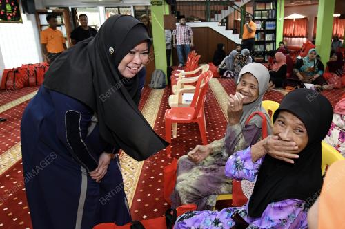 KL01_19052019_SUMBANGAN_BN201905180042