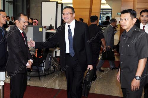 KL01_19102016_PARLIMEN