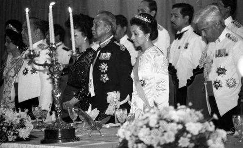 KL01_20032015_AGONG_SANTAP