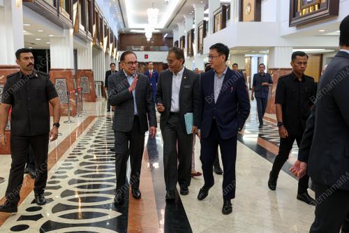 DATUK SERI ANWAR IBRAHIM