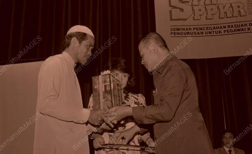 KL01_200690_RISDA