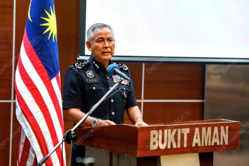 TAN SRI ACRYL SANI ABDULLAH SANI