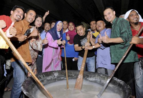 KL01_20072014_UNMO