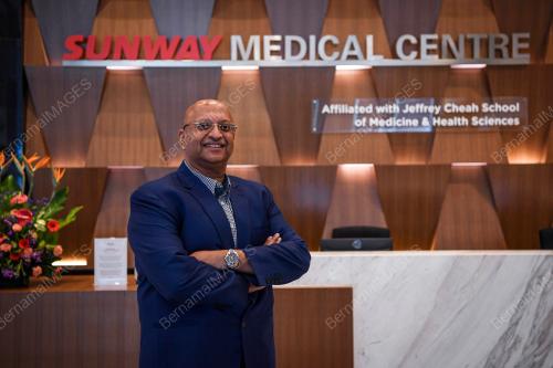 DR SUHAIL SURESH