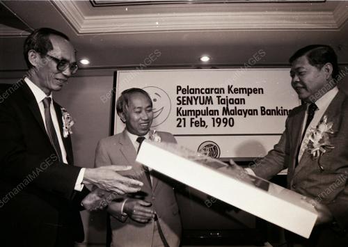 KEMPEN SENYUM MAYBANK