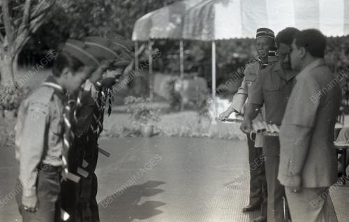 KL01_210390_PENGAKAP