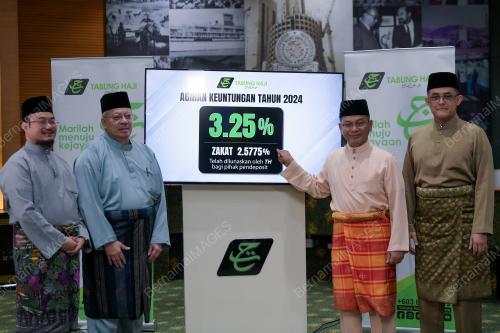 DATUK DR MOHD NA'IM MOKHTAR