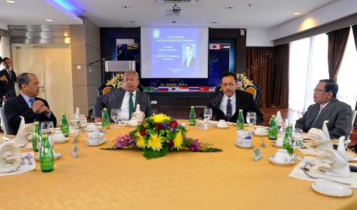 KL01_21042014_PAT