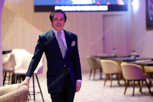 JULIAN CHEAH
