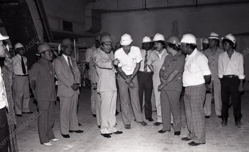 DR. MAHATHIR MOHAMAD