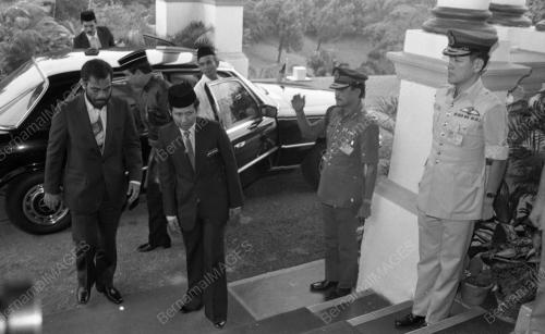 KL01_21283_PRESIDEN_KIRIBATI_06022015