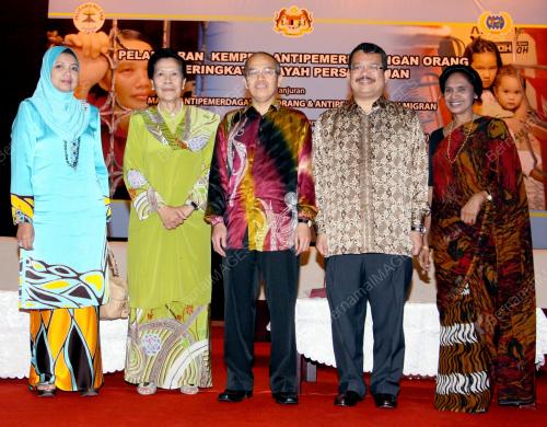 KL01_22012011_AZAHAR