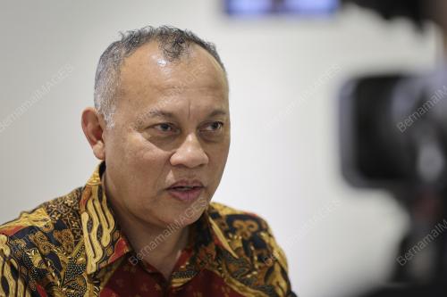 DATUK SERI AHMAD FADIL SHAMSUDDIN
