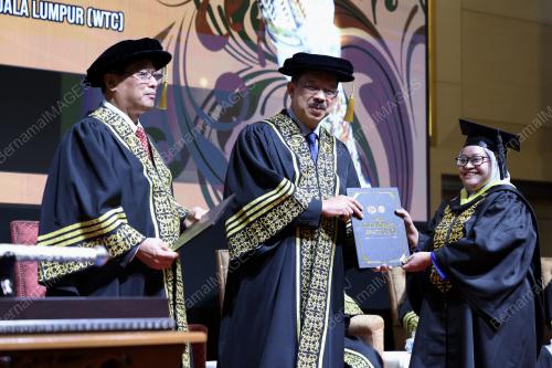 TAN SRI MOHD ZUKI ALI