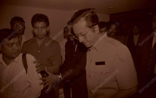 KL01_220390_KERAJAAN