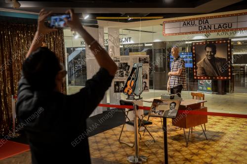 PAMERAN P.RAMLEE DAN SALOMA