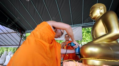 KL01_22052013_WESAK