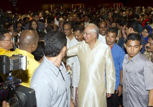 KL01_22102014_PM_DEEPAVALI