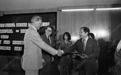 KL01_23012015_LEO_RASMI