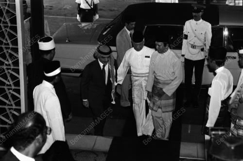 KL01_23012015_RAJA_SOLAT
