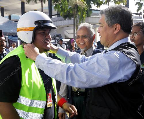 DR AHMAD ZAHID HAMIDI