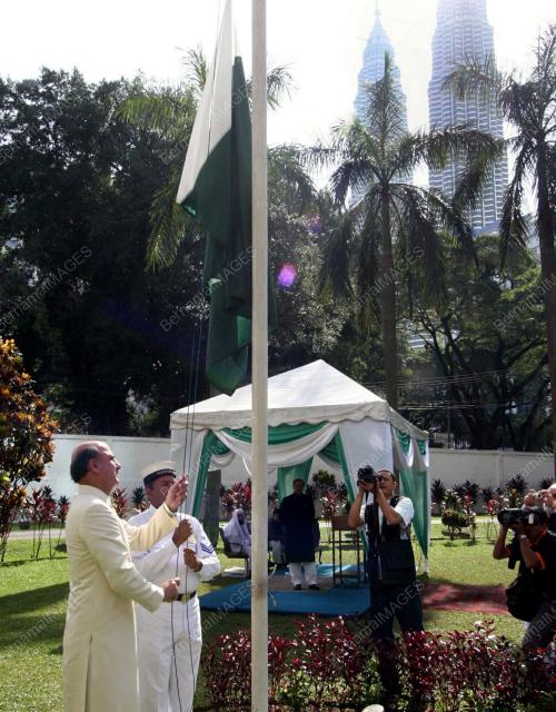 HARI ULANG TAHUN PAKISTAN
