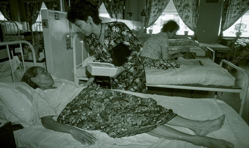 HAMIDAH SAMPAI SUMBANGAN HARI RAYA DI HOSPITAL BESAR