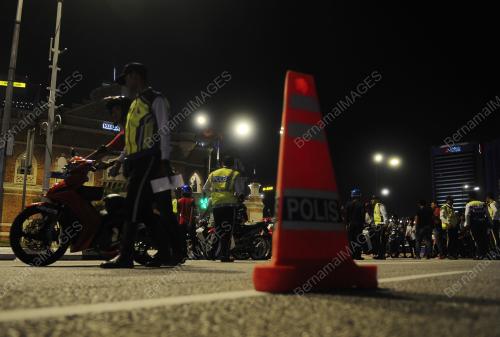 KL01_23072017_POLIS_OPERASI_BN201707220677