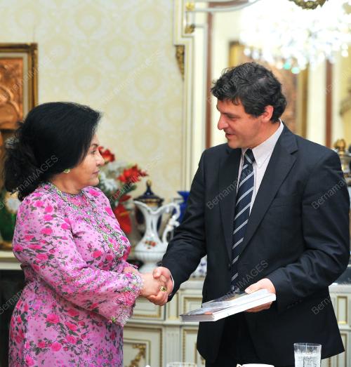DATIN SERI ROSMAH MANSOR