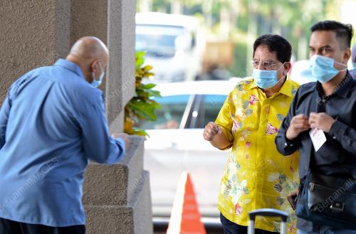 DATUK SERI TENGKU ADNAN TENGKU MANSOR