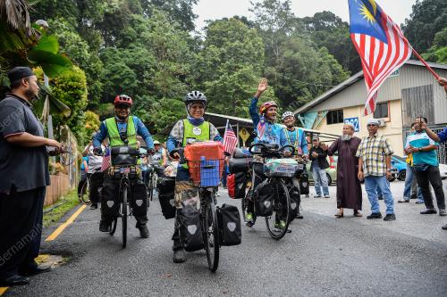 PROGRAM EMPAT PESERTA KEMBARA BERBASIKAL KE MEKAH