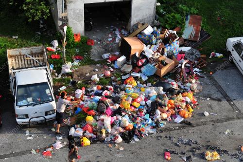 KL01_24012012_SAMPAH