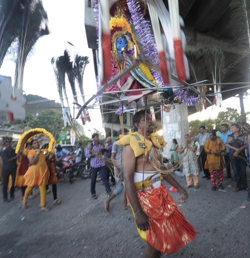 KL01_24012016_THAIPUSAM