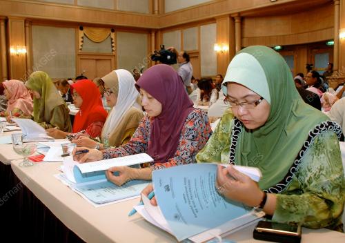 KL01_24042012_SEMINAR_HALAL
